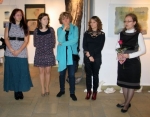 <h4>od lewej: Paulina Szafraska, Natalia Polakowska, prof. Ewa Latkowska-ychska, dr Magdalena Sobo, Dyrektor BWA Katarzyna Pisarczyk - Wernisa 13.04.2012r.</h4>
